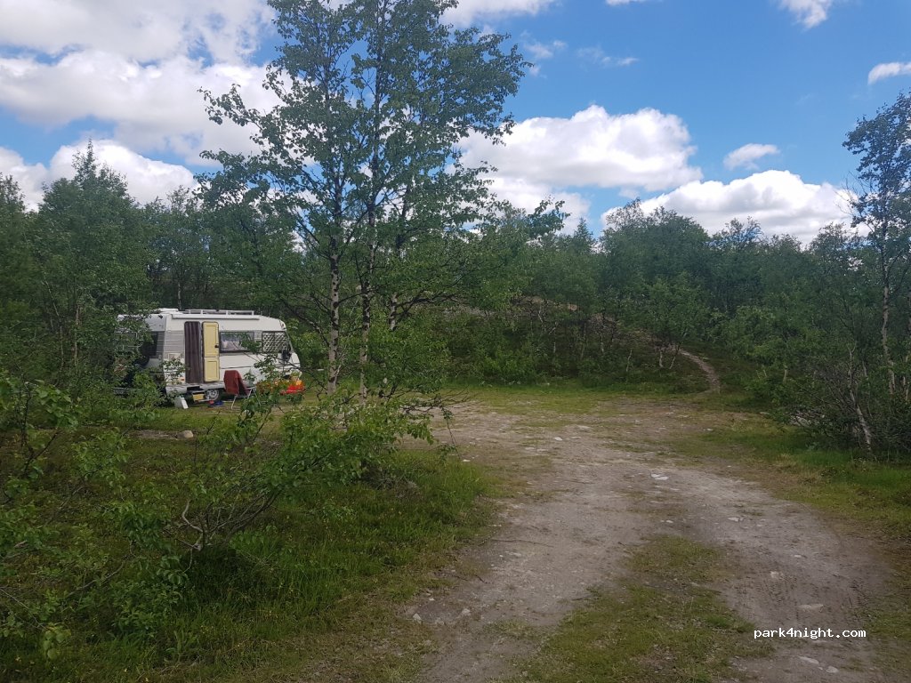 (840 95)  - Unnamed Road — foto