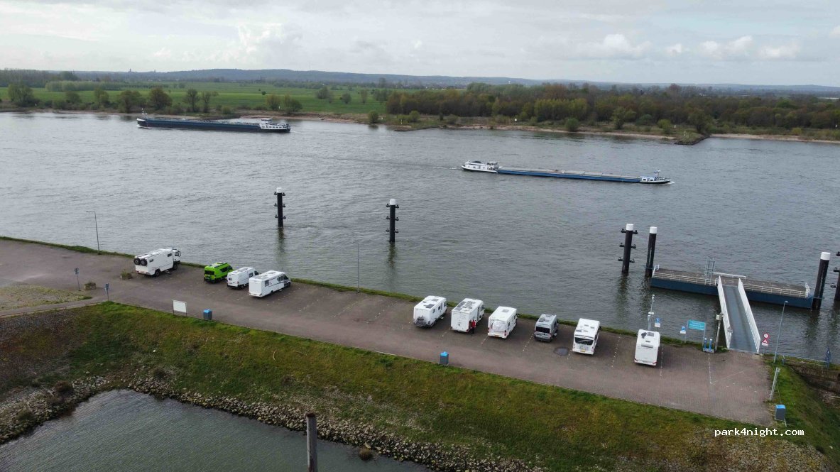 Camperplaatsen Europakade — foto 2