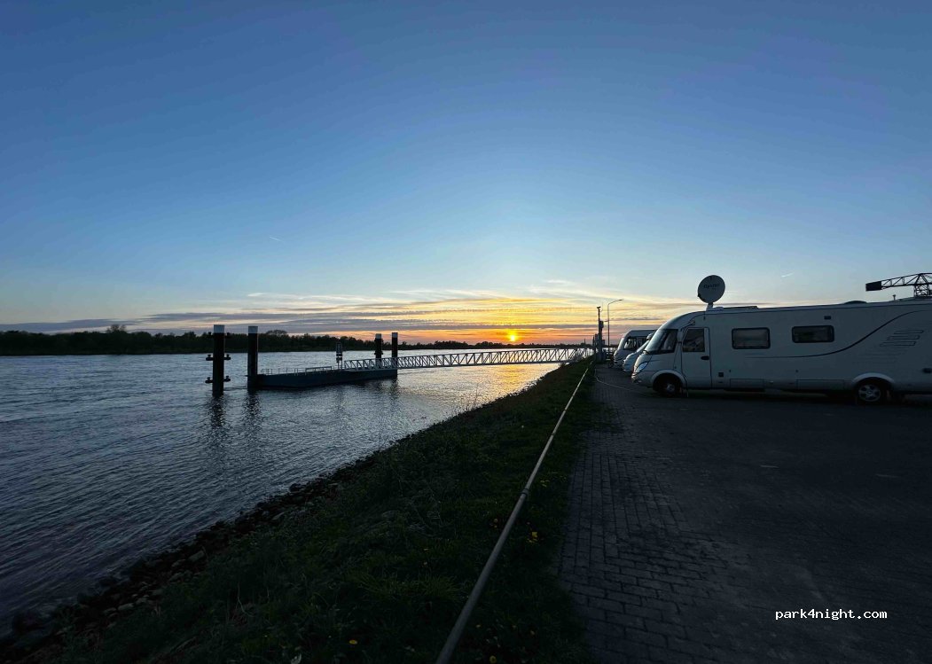 Camperplaatsen Europakade — foto 4