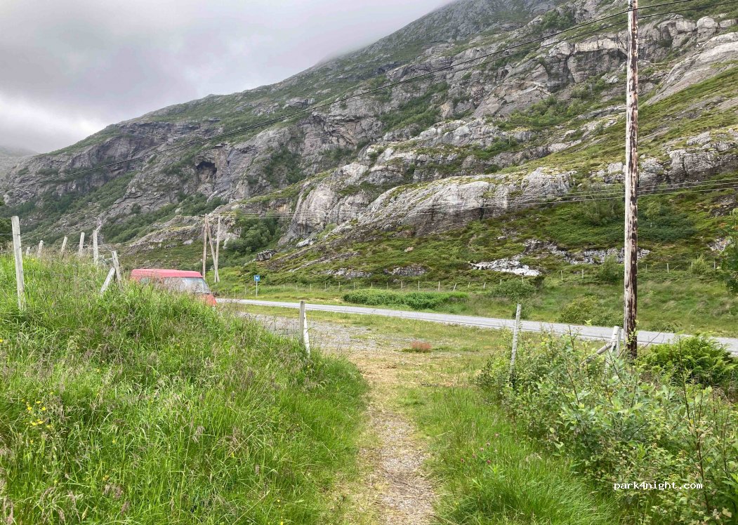 (8820)  - 270 Hæstadveien — foto