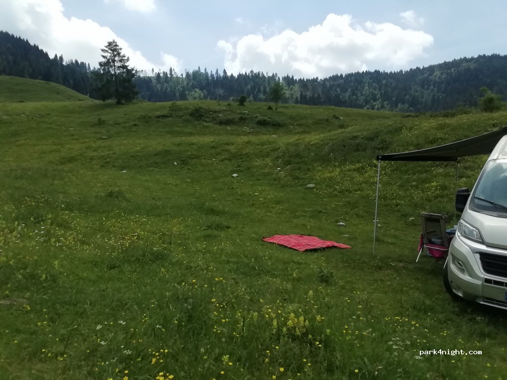 (32030) Seren del Grappa BL - Unnamed Road — foto 2
