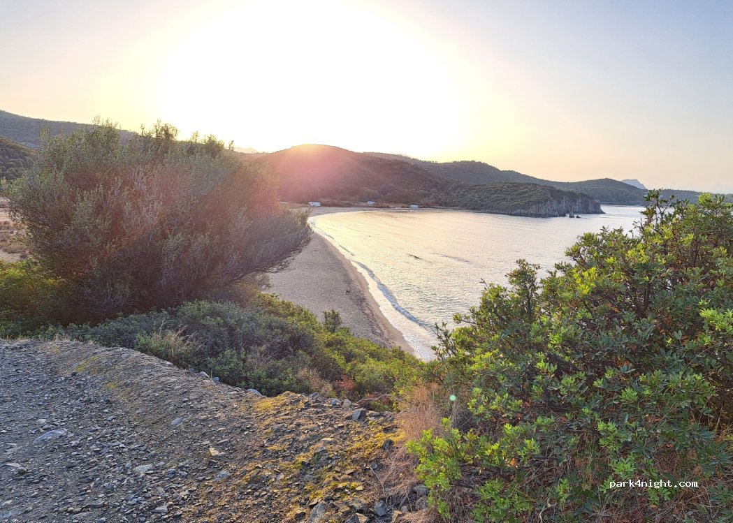 (630 81) Sithonia - Unnamed Road — foto 3