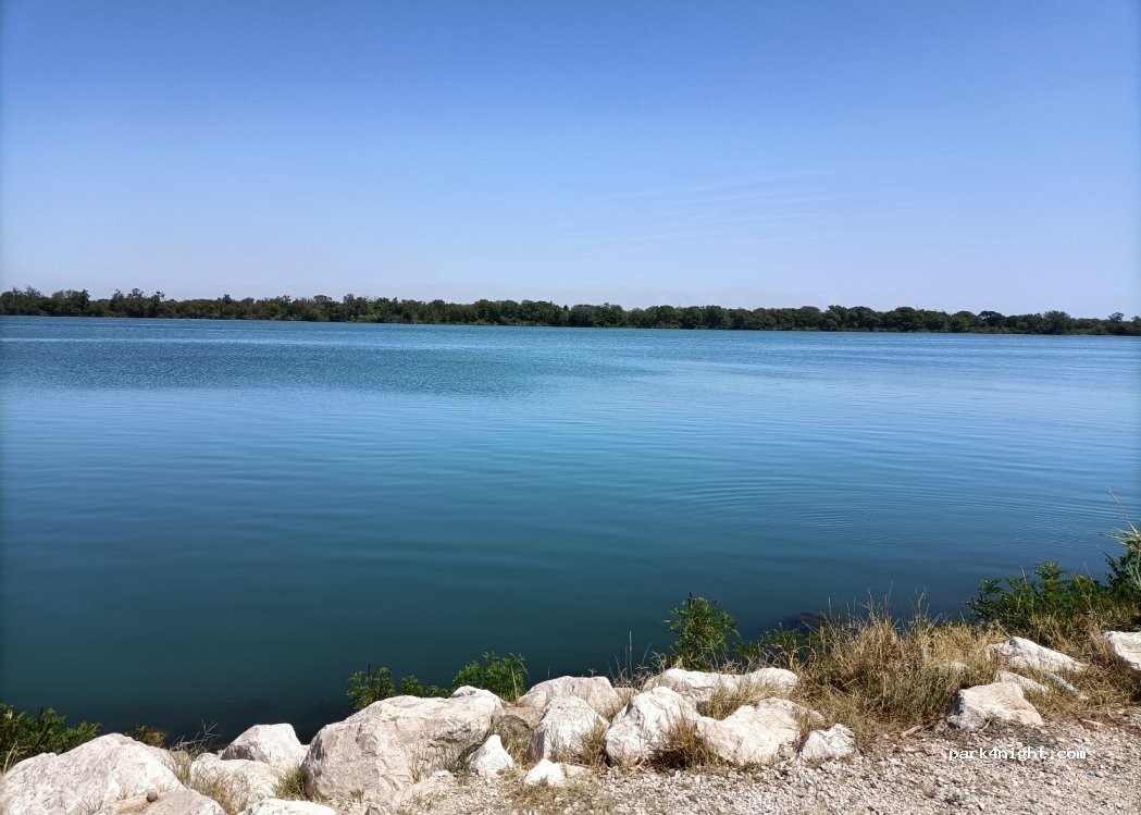 (13129) Arles - Route de la Mer — foto 2