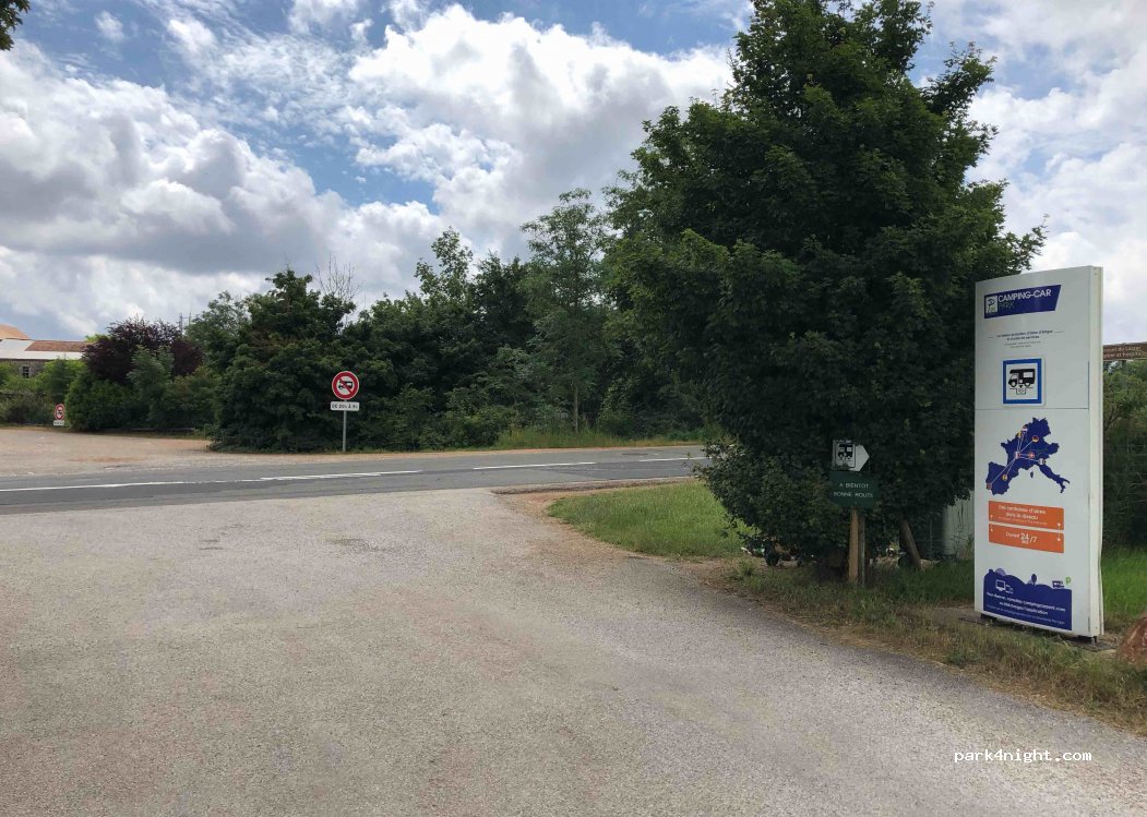 (12230) La Cavalerie - 35 Route de Saint-Affrique — foto 2