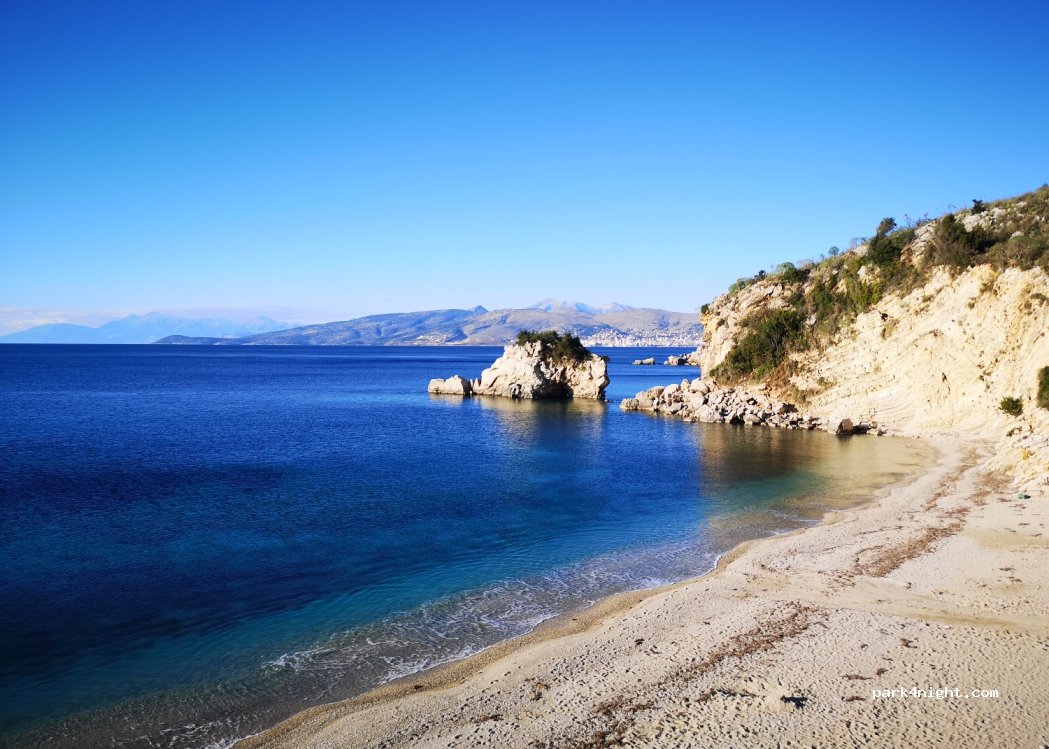 (9703) Ksamil - Unnamed Road — foto