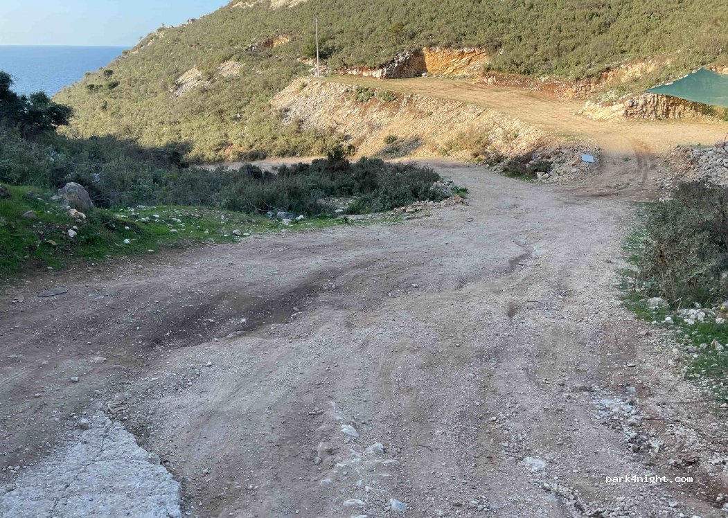 (9703) Ksamil - Unnamed Road — foto 3