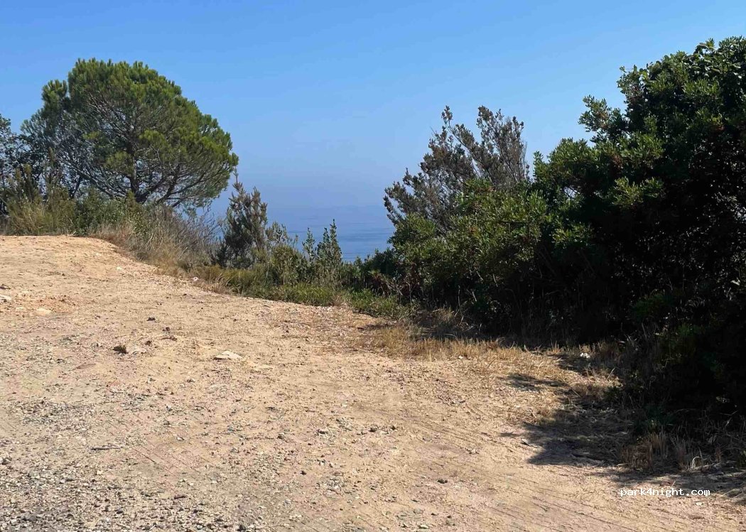 (17220) Sant Feliu de Guíxols - 35 GI-682 — foto 4
