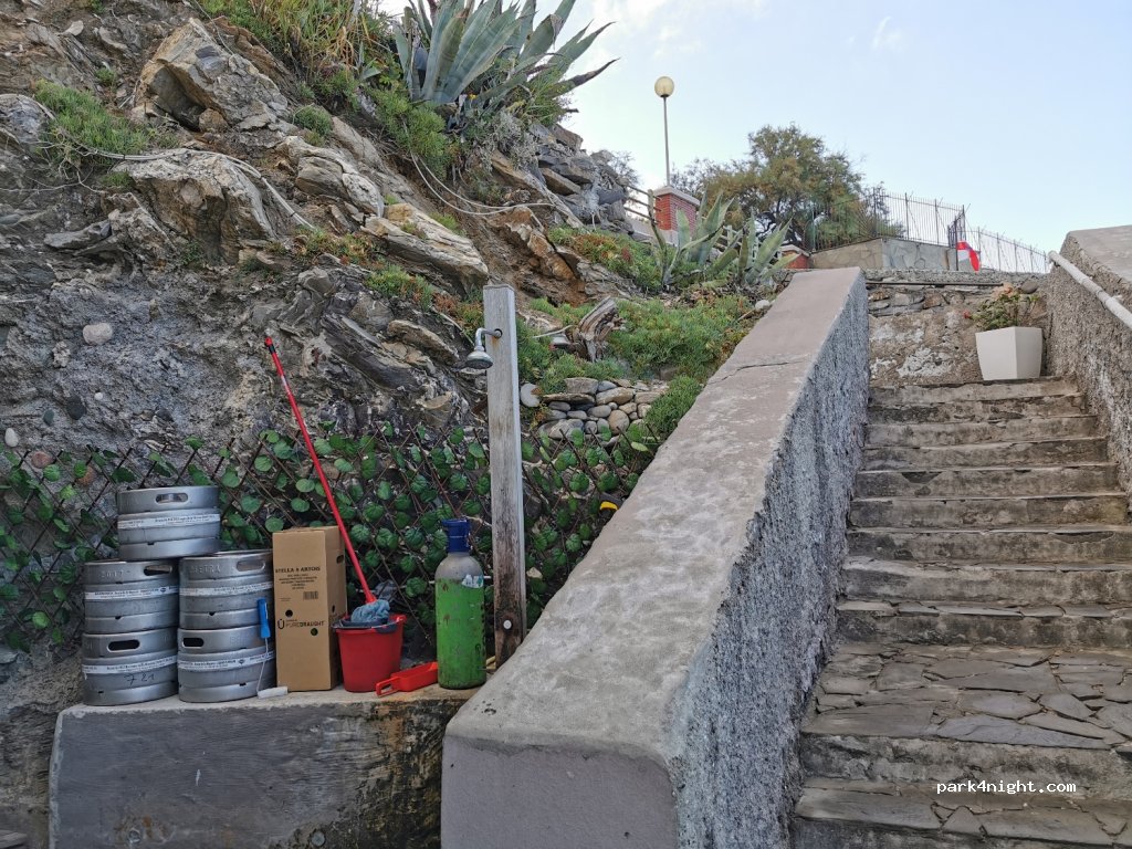 (16148) Genova - 91 Via Quarto — foto 2