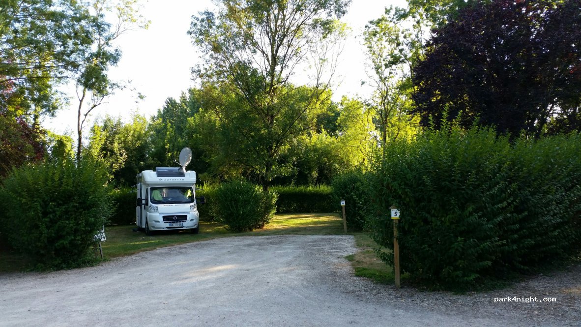 Camping municipal Le Vieux Chéne — foto 2