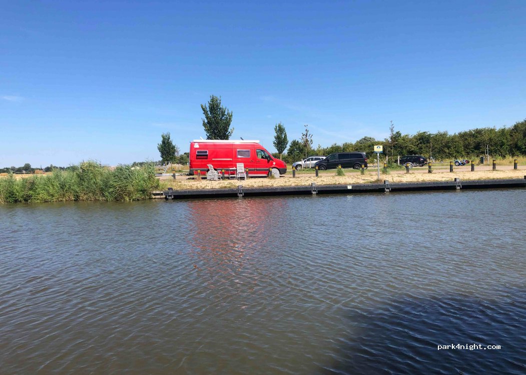 (9041 VG) Berlikum - 21 Gernierswei — foto 4