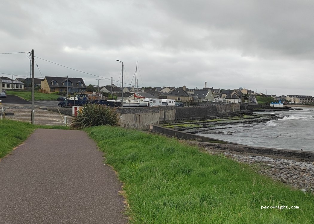 (F26 V224) Enniscrone - Cliff Road — foto