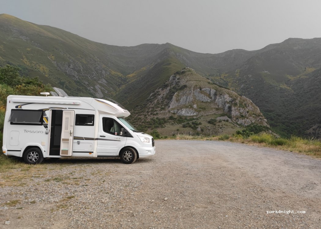 (24415) Peñalba de Santiago - — foto 2