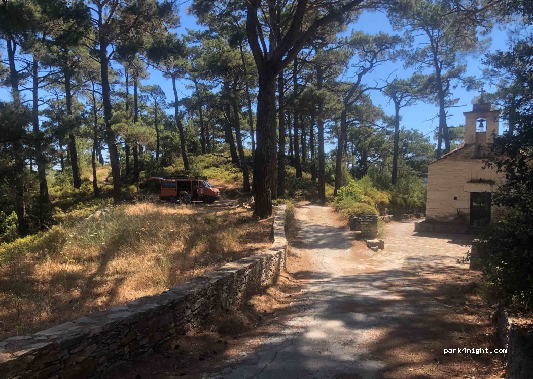(833 01) Christos - Unnamed Road — foto