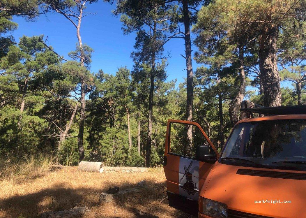 (833 01) Christos - Unnamed Road — foto 3