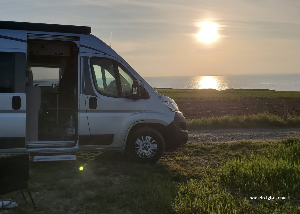 (14450) Cricqueville-en-Bessin - Unnamed Road — foto 4