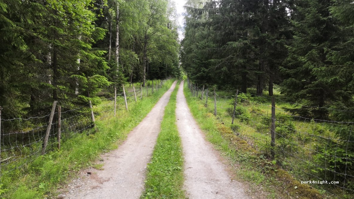 (682 93) Grundsjöhyttan - 50 GRUNDSJÖN — foto 2