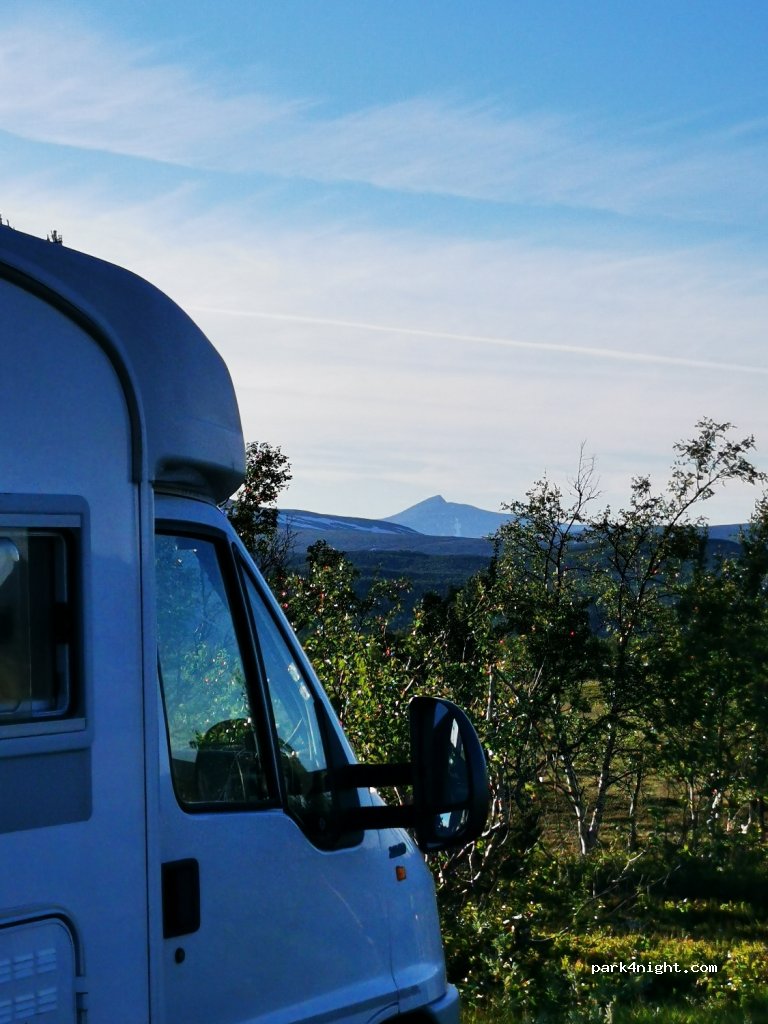 (840 95) Masslingen - Unnamed Road — foto