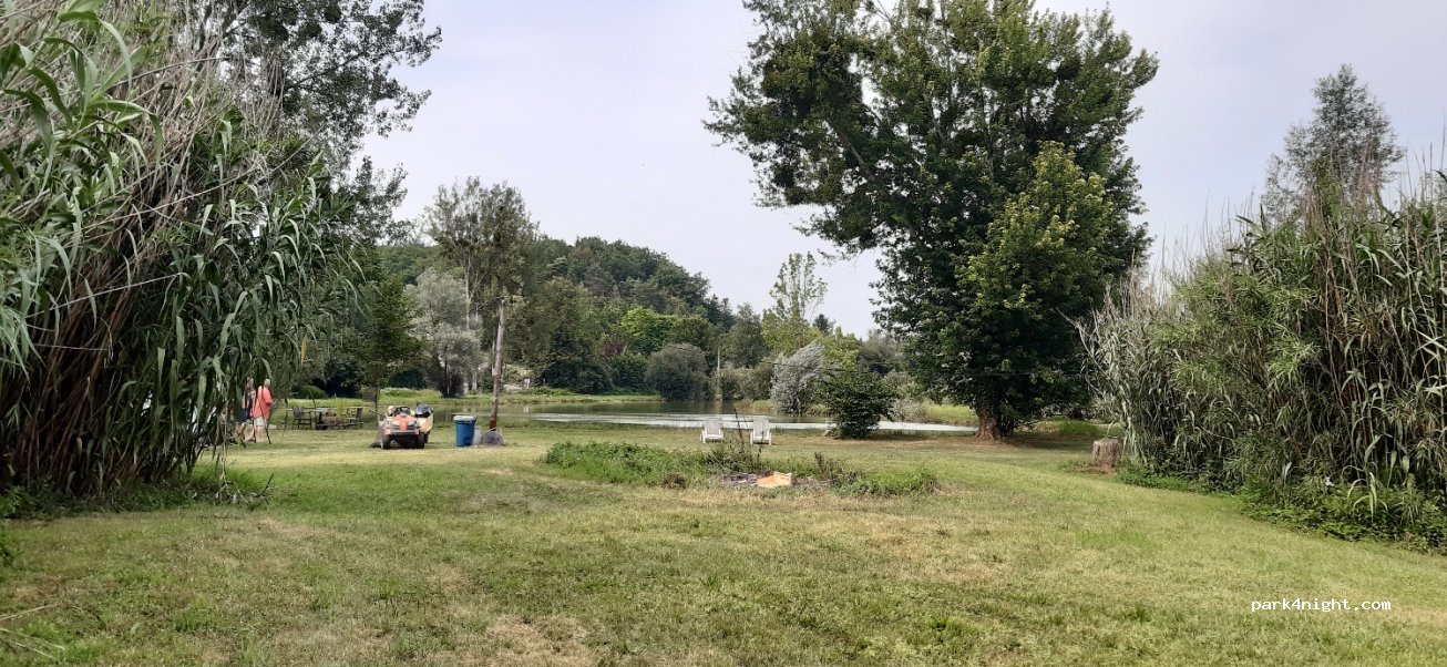 Les eaux de Queyssac — foto 2