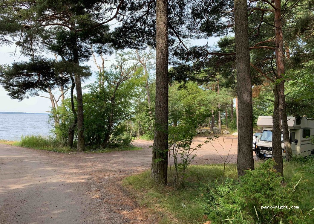 (26820) Rauma - 84 Laituritie — foto