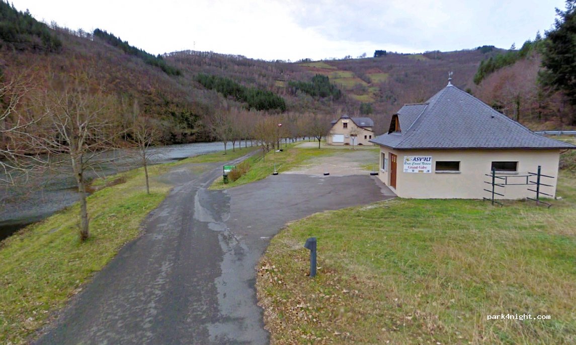 (12320) Grand-Vabre - Jironde — foto