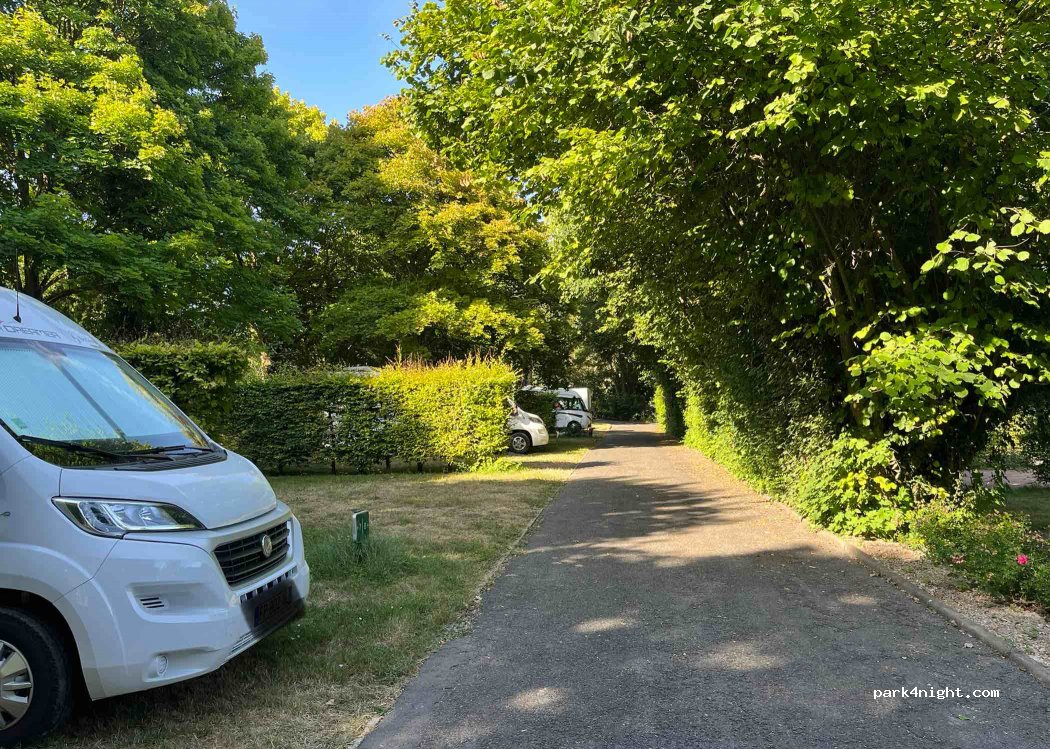 Campingcar Park de mon Village de Loudun — foto 3