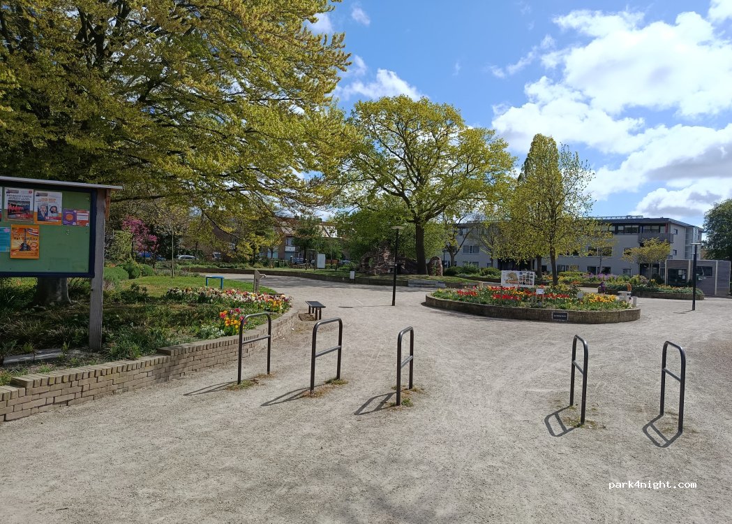 (2181 RJ) Hillegom - Juliana van Stolberglaan — foto 2