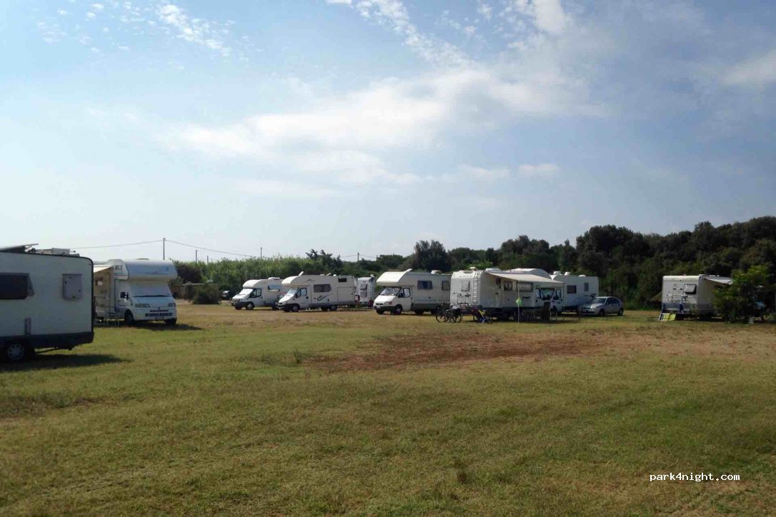Area Sosta Camper Il Prato — foto