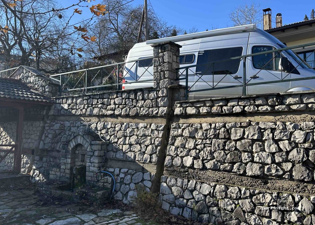 (351 00) Nea Pavliani - 421 Eparchiaki Odos Skamnou-Mavrolithariou — foto