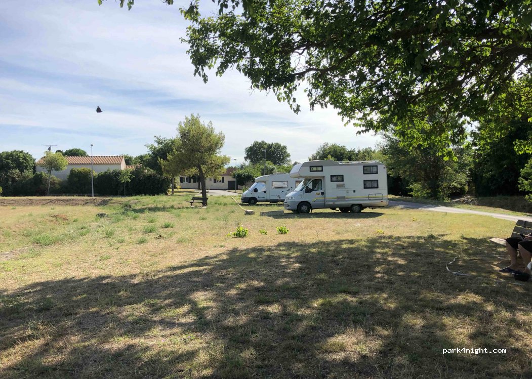 (30730) Saint-Mamert-du-Gard - 34 Rue de la Cardonille — foto 2