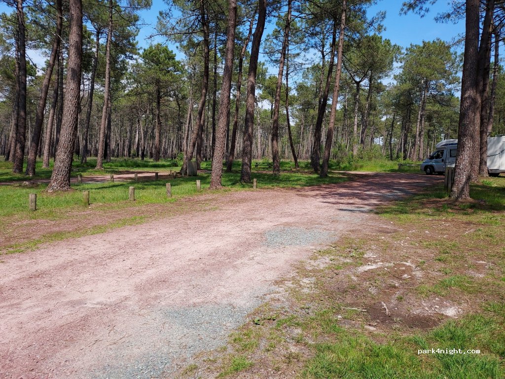 (50770) Pirou - Unnamed Road — foto 3