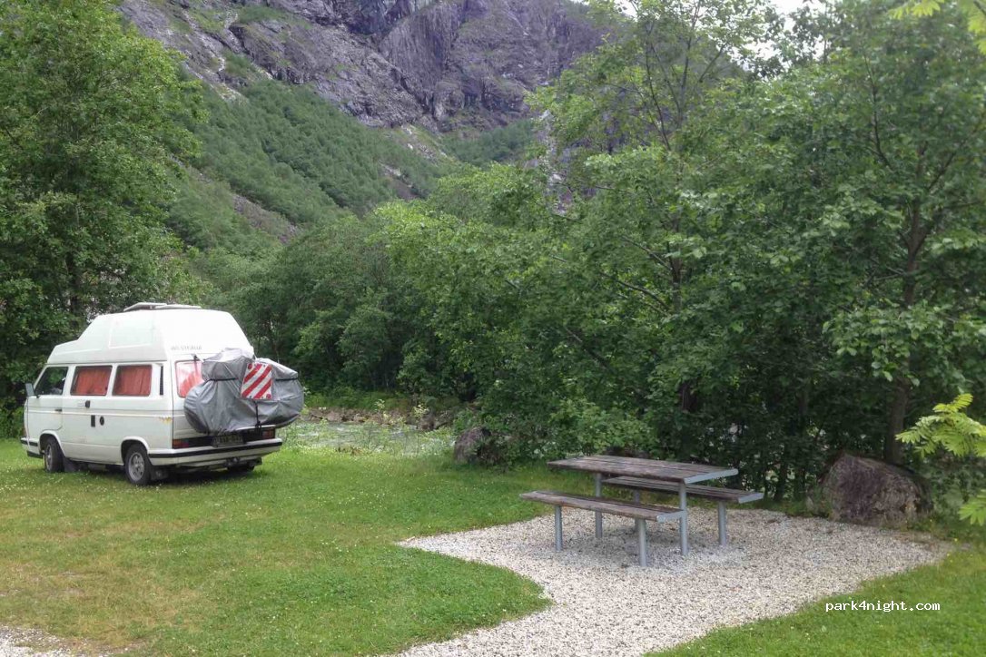 (5747) Gudvangen - 383 Nærøydalsvegen — foto