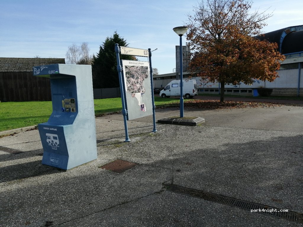 (60400) Noyon - 54 Avenue Jean Bouin — foto