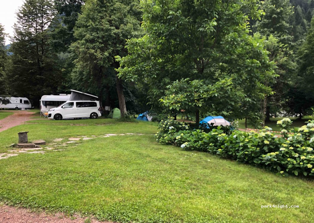 “The cat and the fox” campsite — foto