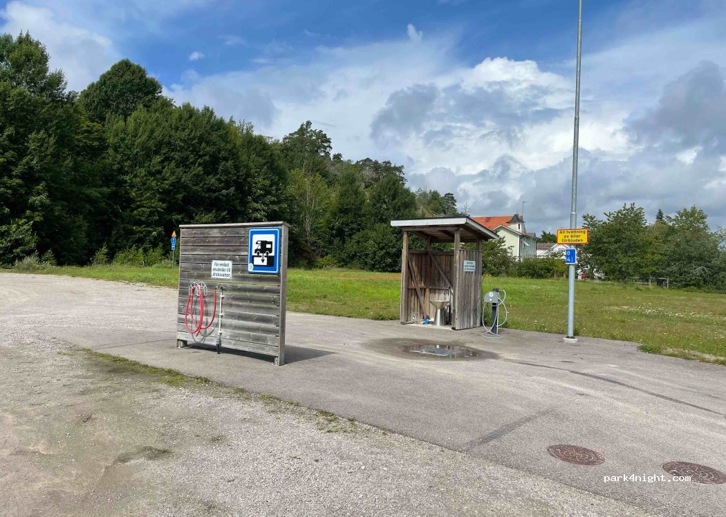 (372 73) Ronneby - Reddvägen 8 — foto