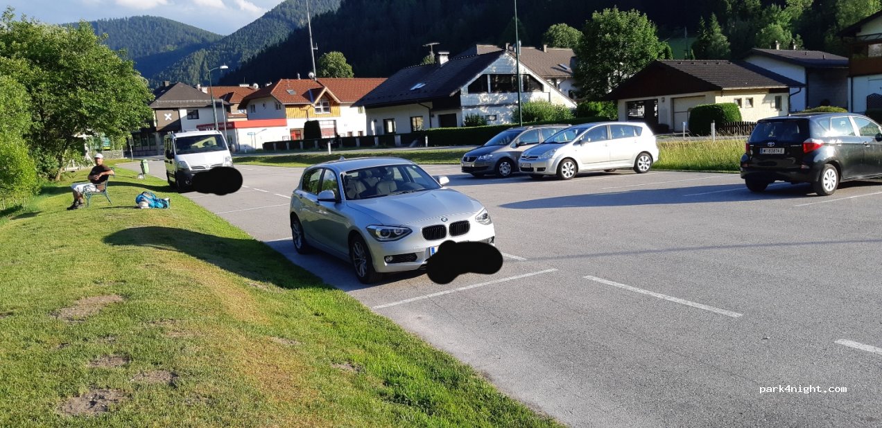 (2662) Schwarzau im Gebirge - 75 Markt — foto