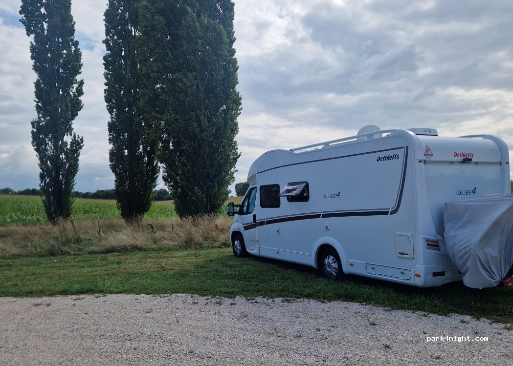 (01560) Courtes - La Grande Forêt — foto 5