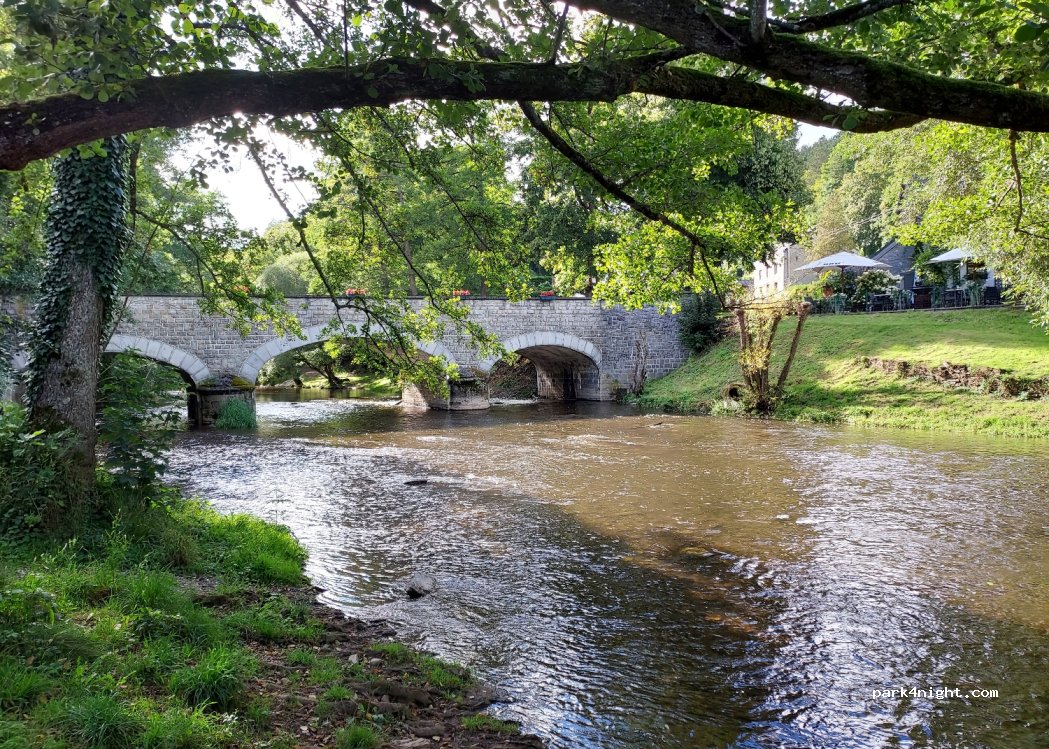 (6927) Tellin - 156 Chemin de Chéfiris — foto 2