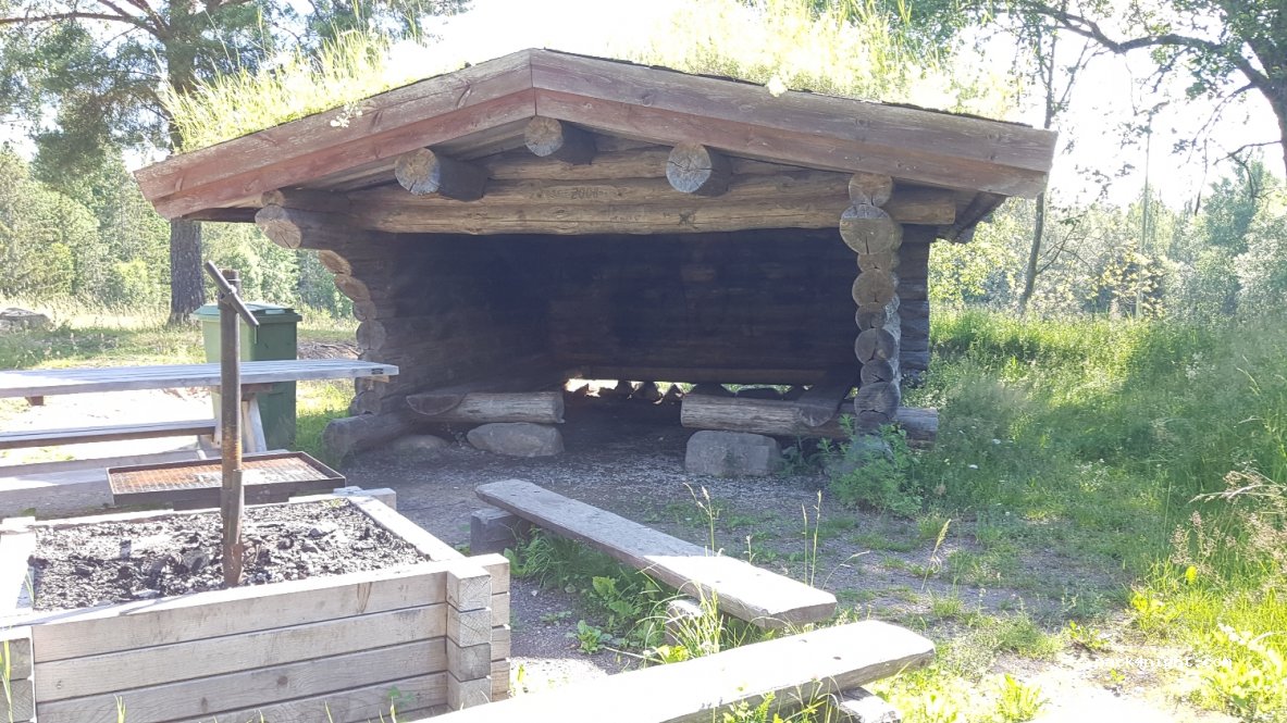 (691 54) Karlskoga - 18 Stavhoppsvägen — foto 2