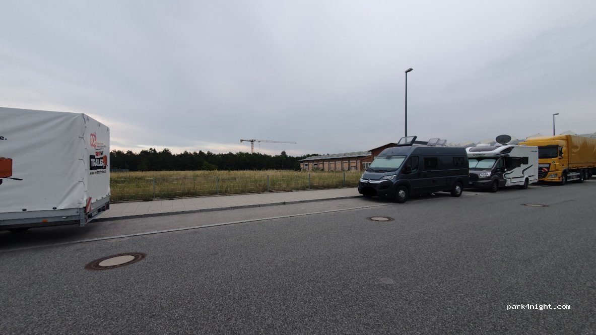 (81249) München - 41 Bertha-Kipfmüller-Straße — foto
