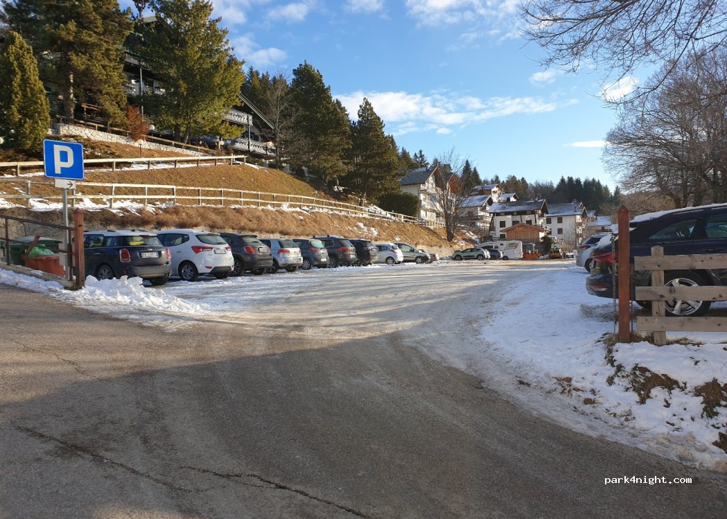 (38064) Folgaria - 42 Via della Pace — foto