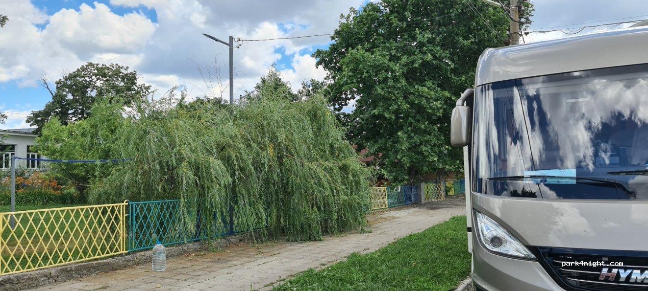 (8123) Polski izvor - Unnamed road — foto