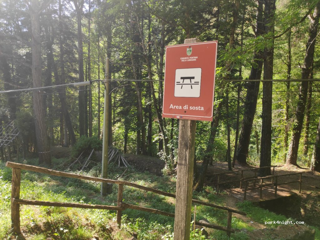 (54014) Casola in Lunigiana - Strada Provinciale 15 — foto 3