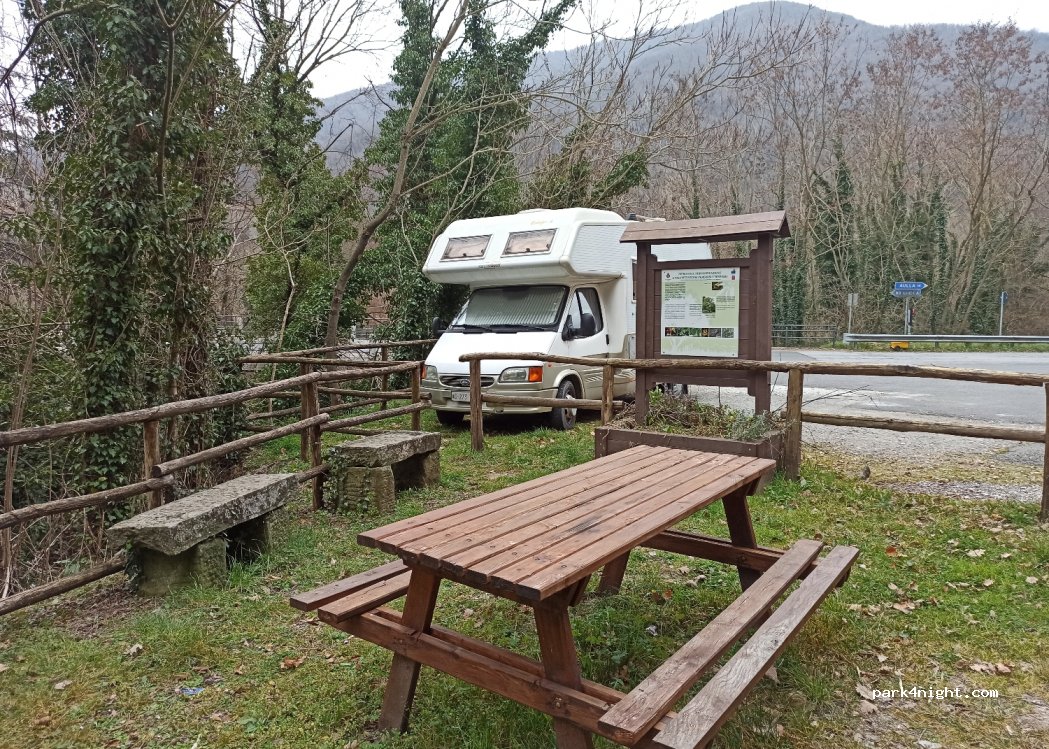 (54014) Casola in Lunigiana - Strada Provinciale 15 — foto 4