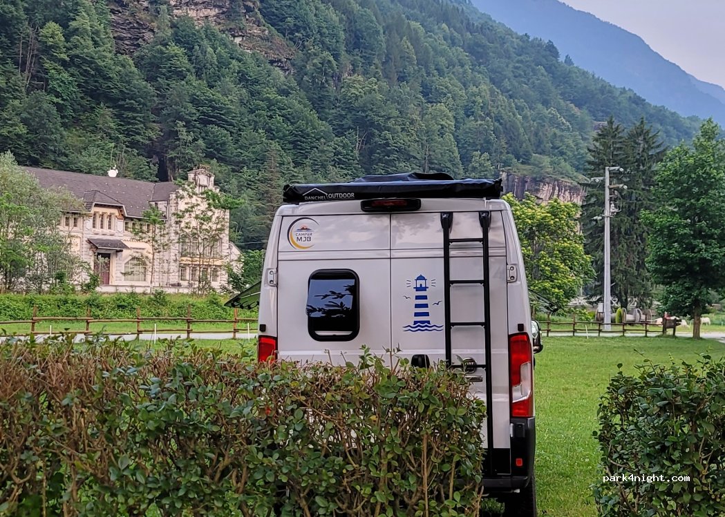 Parcheggio Camper | Ristorante Pizzeria Campagna — foto 5