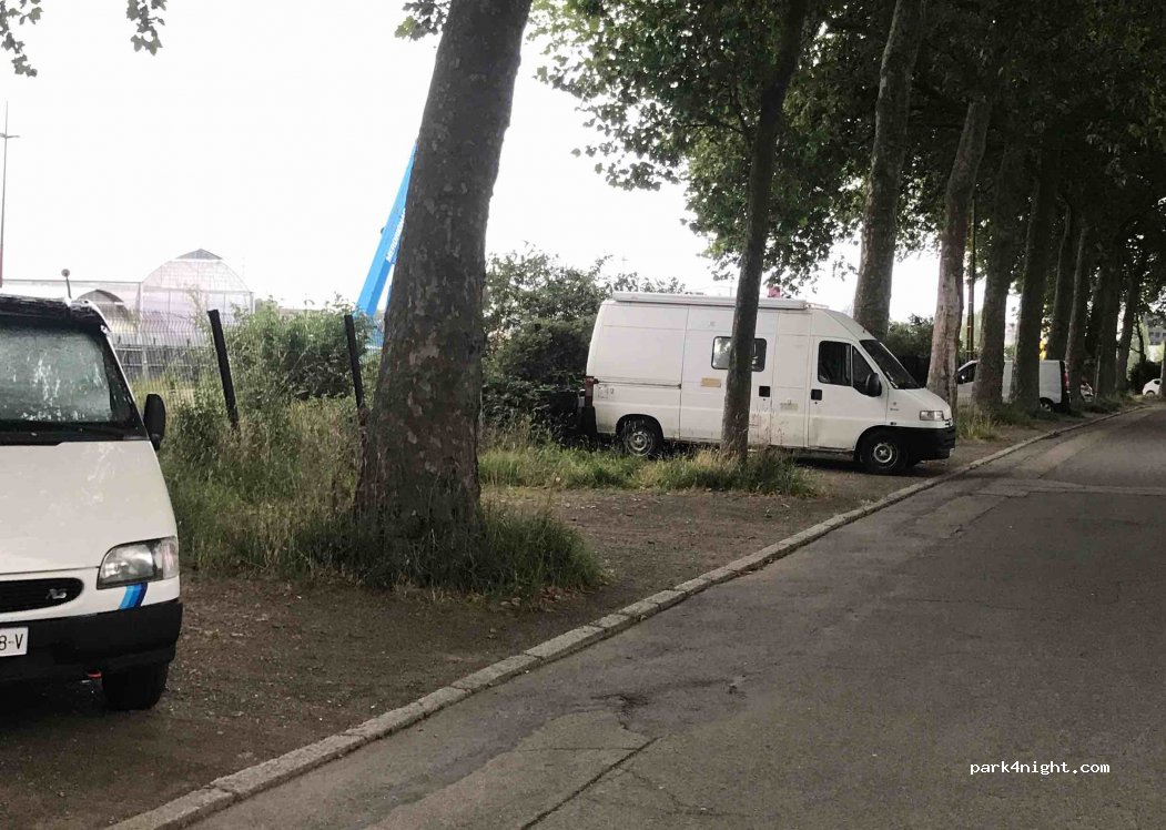 (44200) Nantes - 4 Rue Saint Domingue — foto