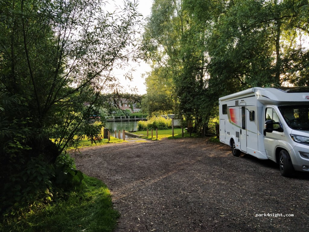 (OX10 9JU) Moulsford - 2 Thames Path — foto