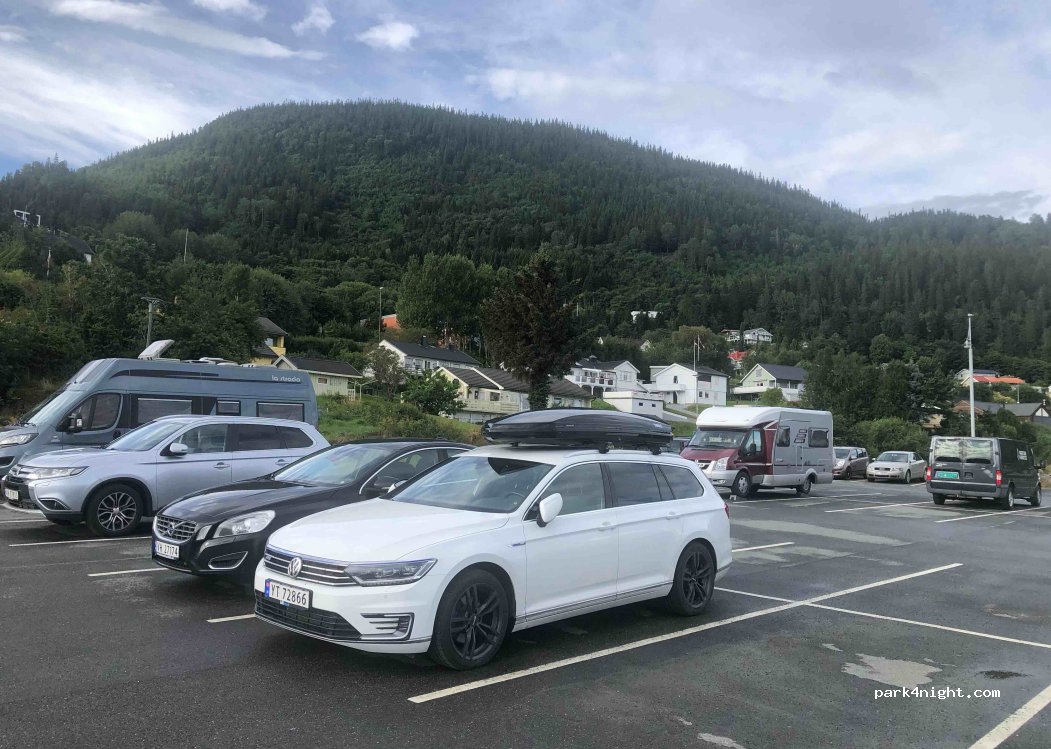 (7125)  - 11 Langnesvegen — foto