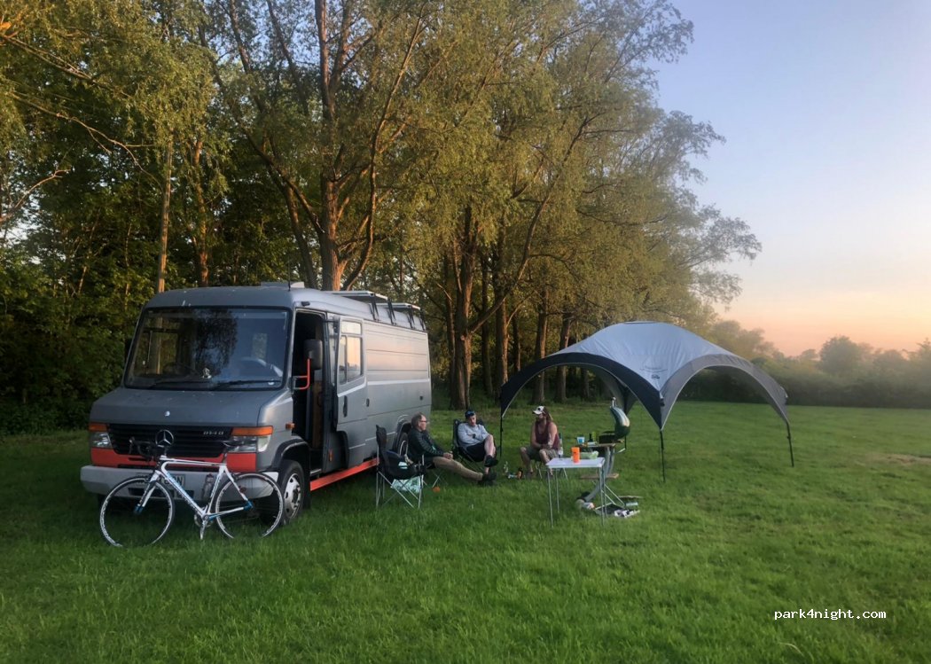 Camp Green — foto