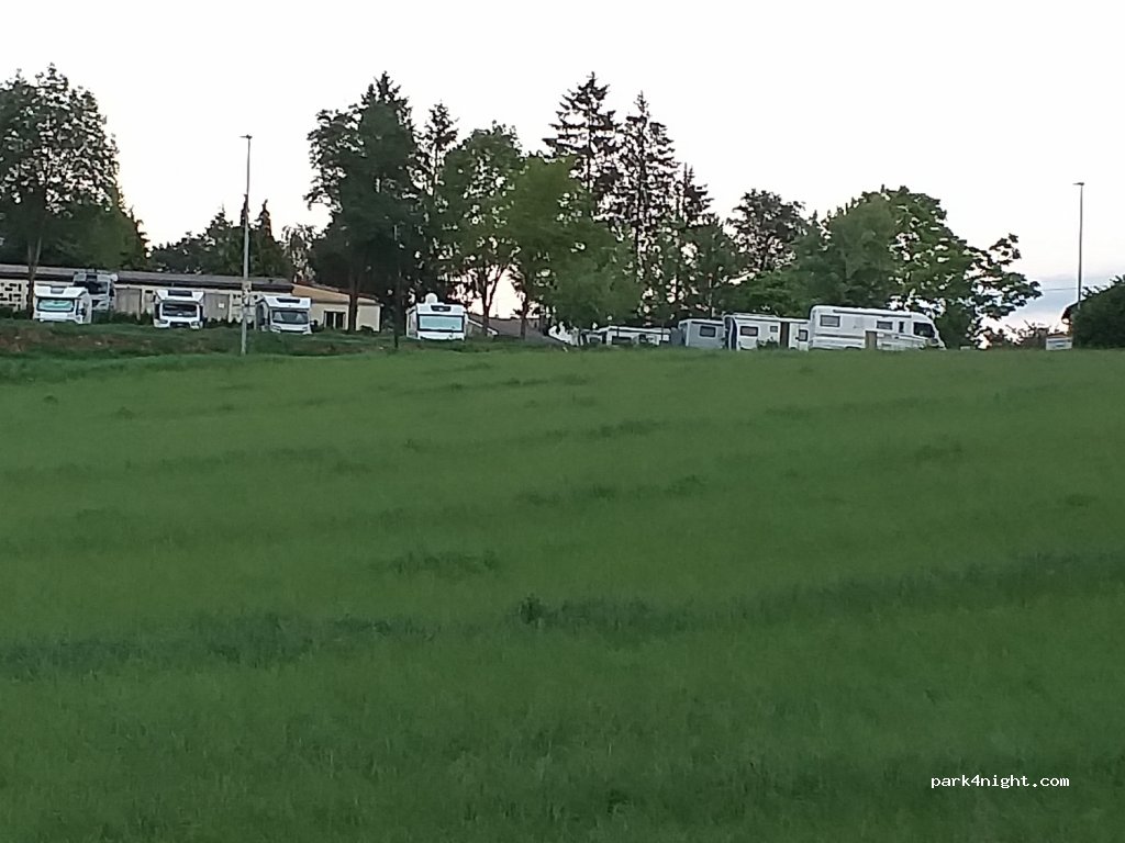 (12430) Villefranche-de-Panat - 3 Rue de la Source — foto 2