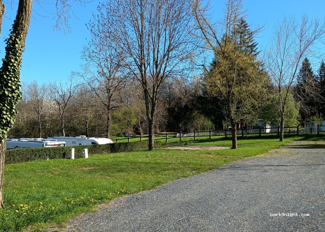 (12430) Villefranche-de-Panat - 3 Rue de la Source — foto 4